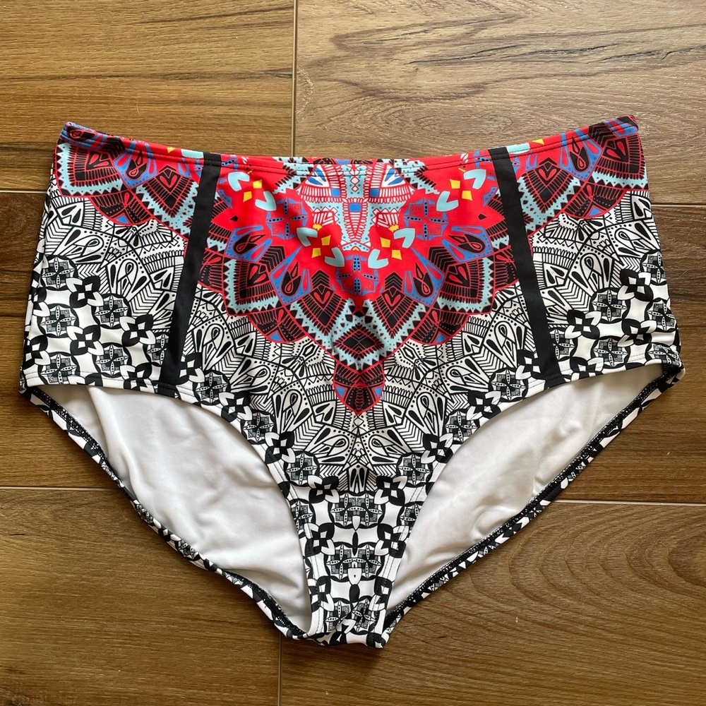 Swimsuits For All black white red print swimsuit full coverage bottom size 20